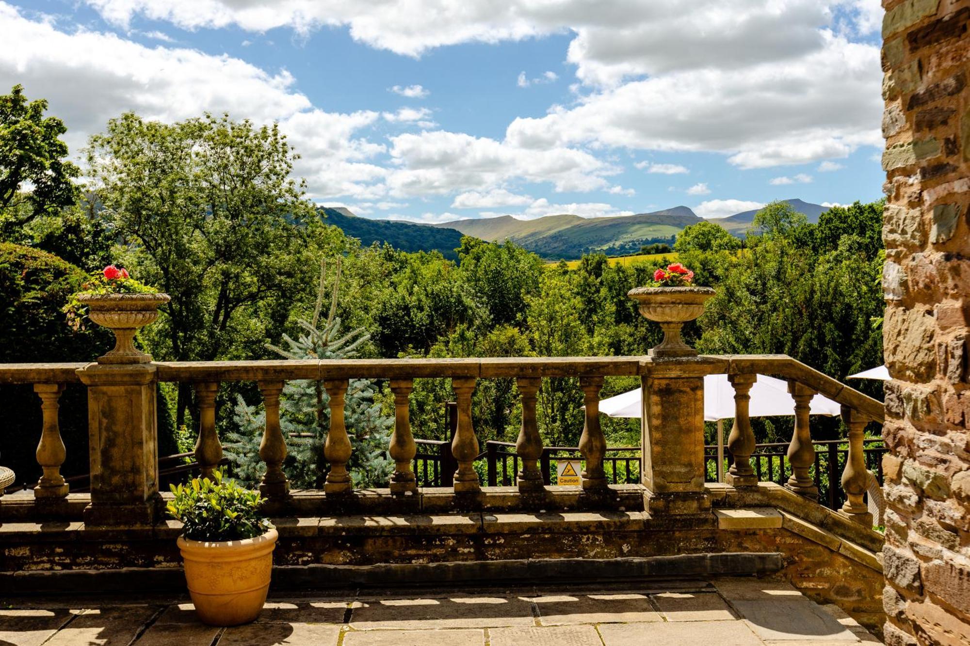 Peterstone Court Country House Restaurant & Spa Brecon Ngoại thất bức ảnh